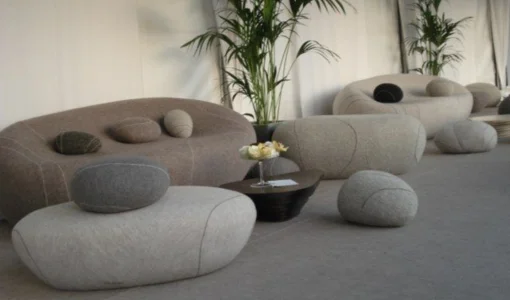 A Guide To Choosing Floor Cushions For Your Home